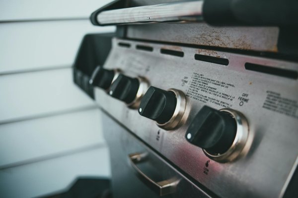 Profiter des Opportunités Immobilières en Période de Récession : Défis et Bénéfices