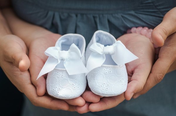 Idée cadeau bébé : 10 options charmantes pour émerveiller les parents